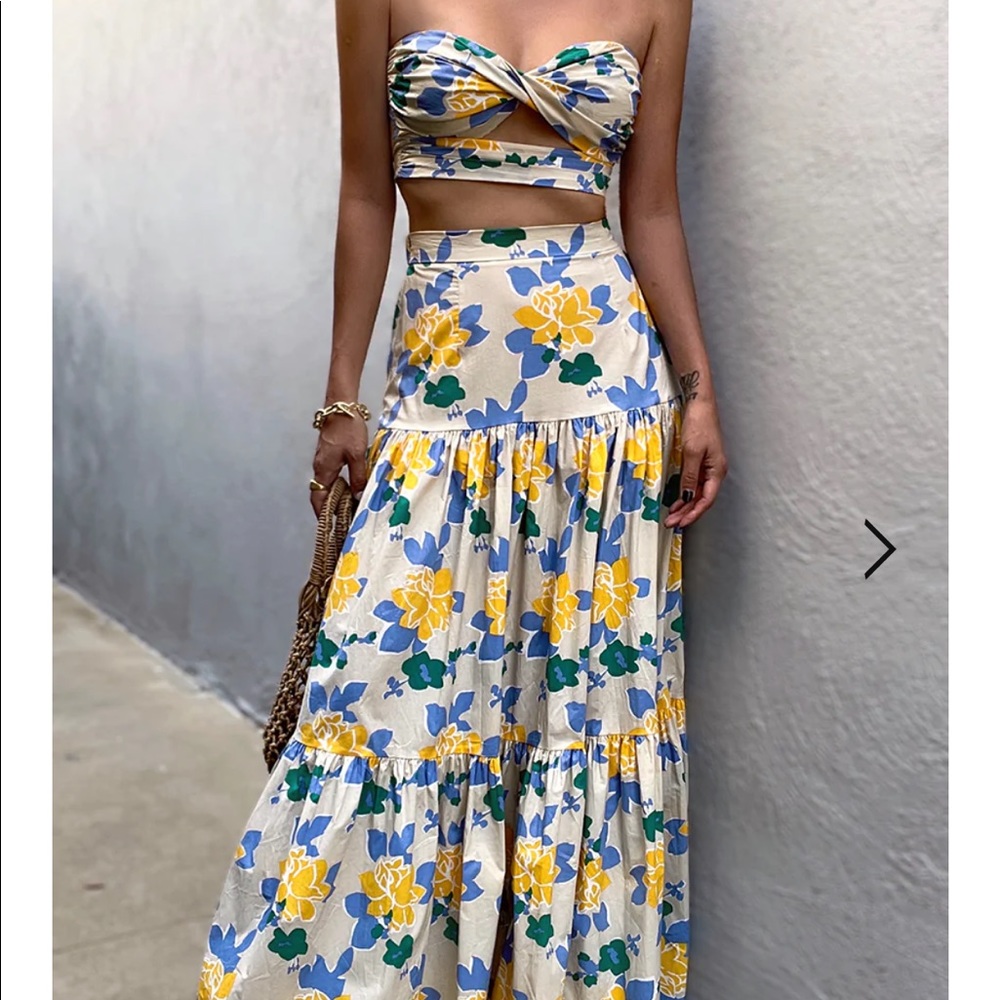 Run away the label Ayla Set-Brand new never worn